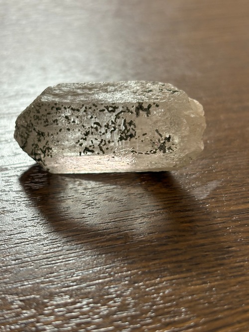 ヒマラヤ水晶クローラライト付きラパ産ガネーシュヒマール　約26g