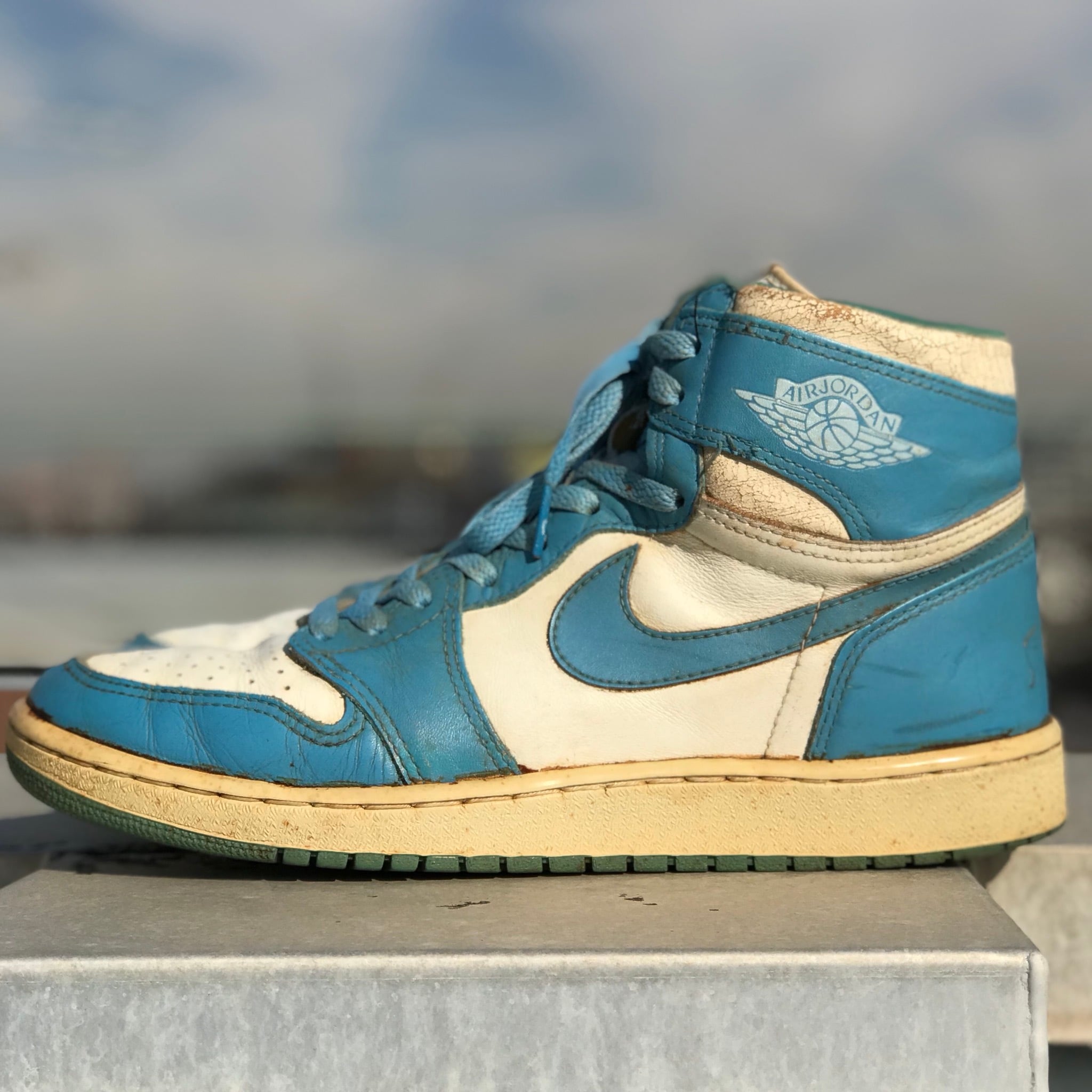 AIR JORDAN1 UNC ノースカロライナブルー　エア ジョーダン1