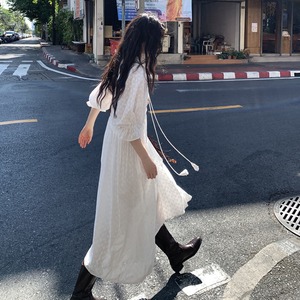 three-quarter sleeve shirring one-piece J00186