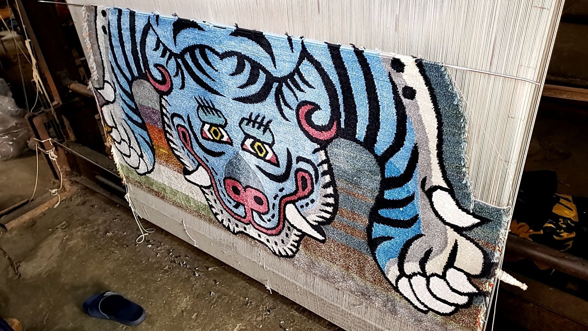 Tibetan Tiger Rug 《XXXLサイズ•シルク•オリジナル1•ブルーバージョン