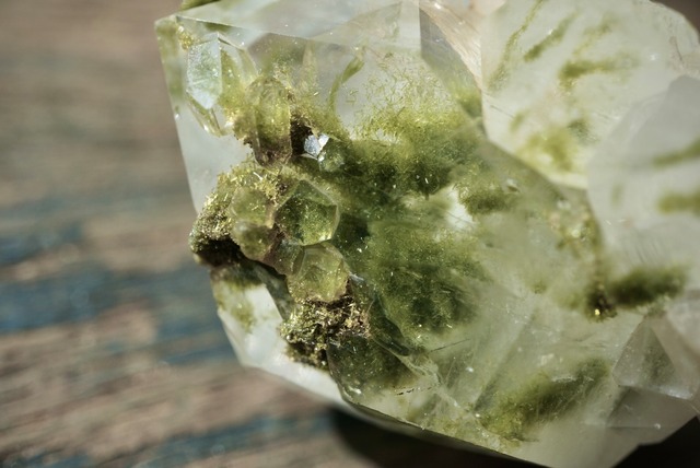 トルコ産エピドート/クォーツ ⑥ Epidote / Quartz 1564