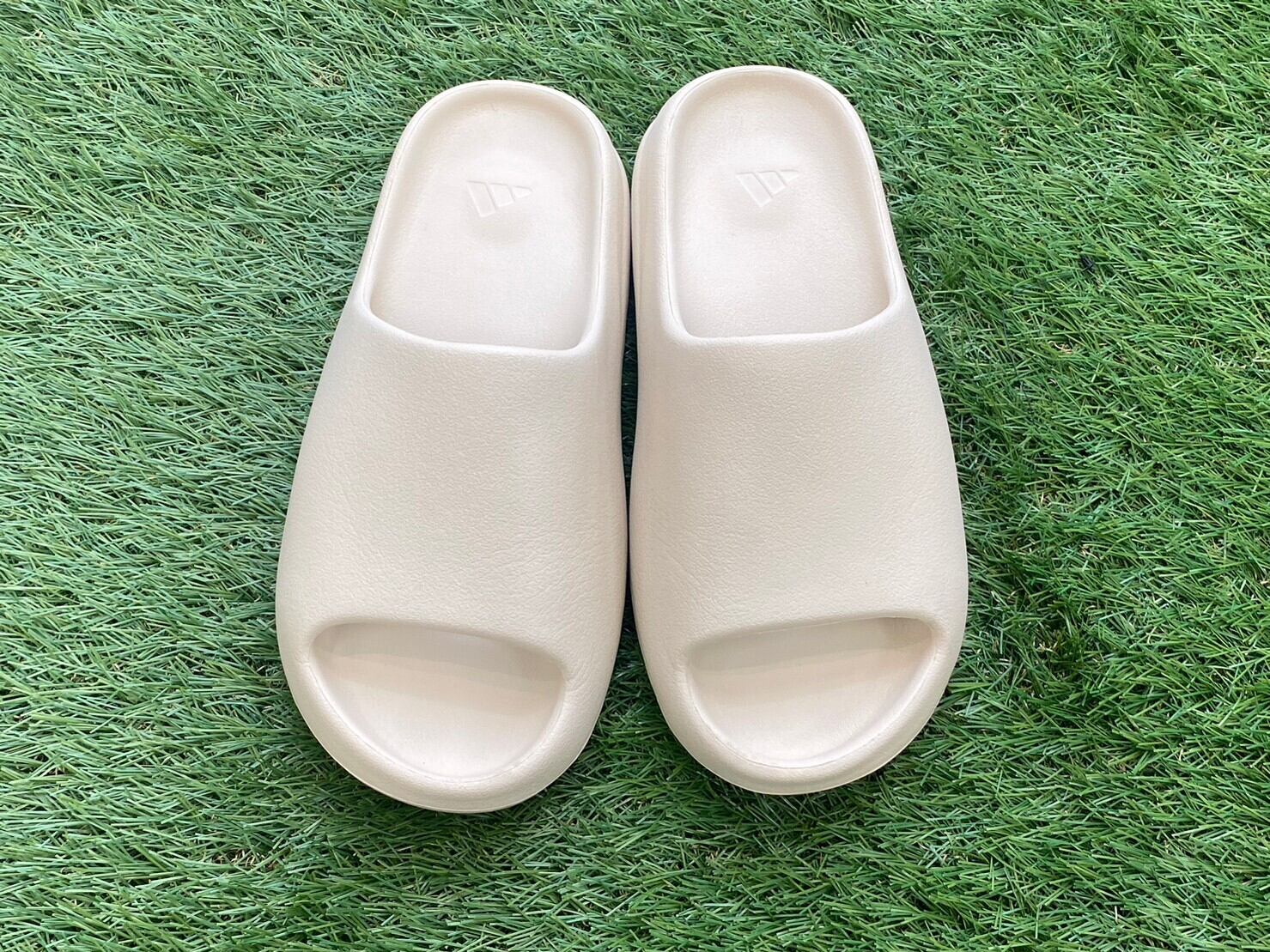 adidas YEEZY 不味 Slide Bone アディダス イージー スライド ボーン  