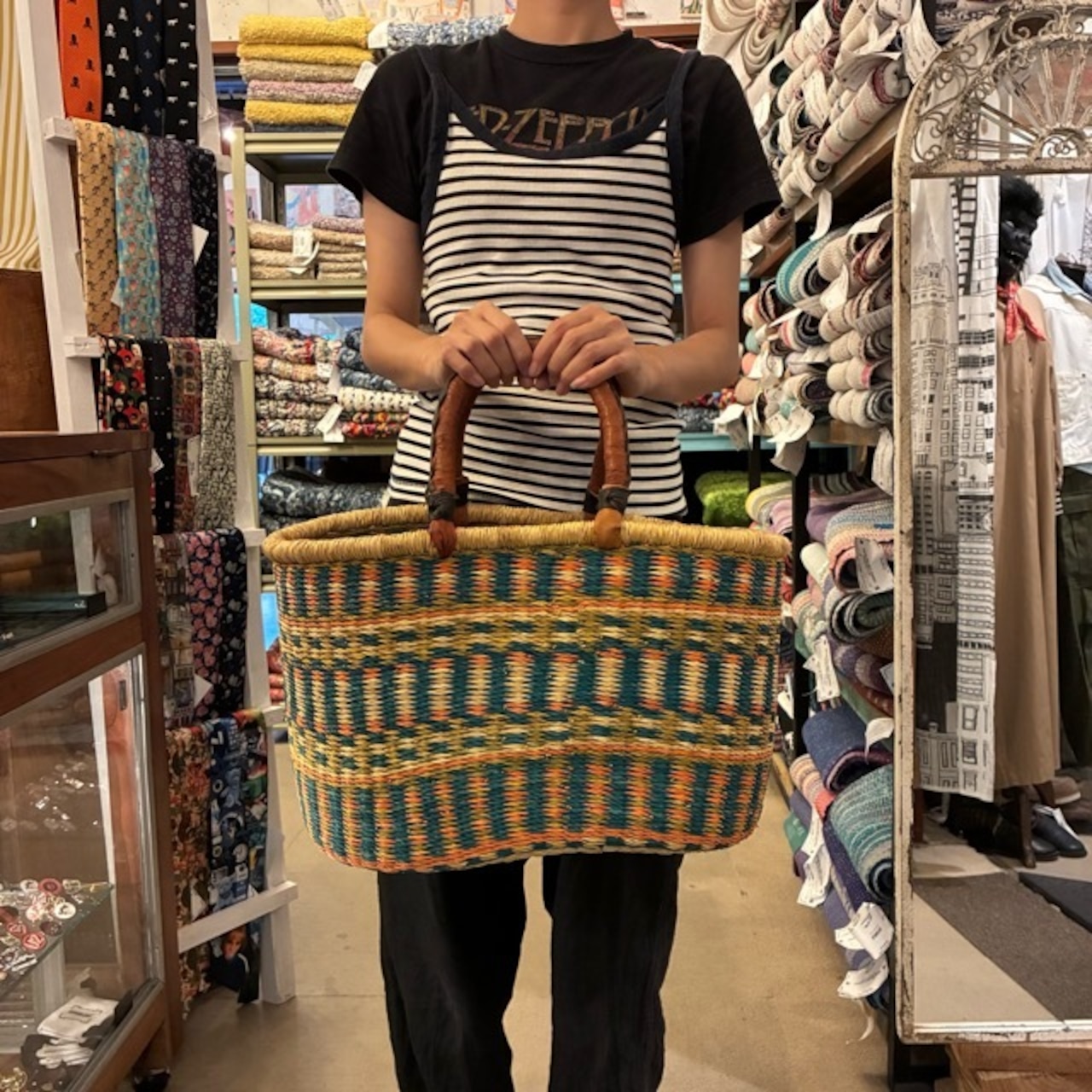 Burkina Faso Bolga Basket Oval　ブルキナファソ　ボルガバスケット　オーバル　アフリカ　カゴ　籠　ワンハンドル　インテリア収納　1点もの　グルスィバスケット　ブルキナバスケット