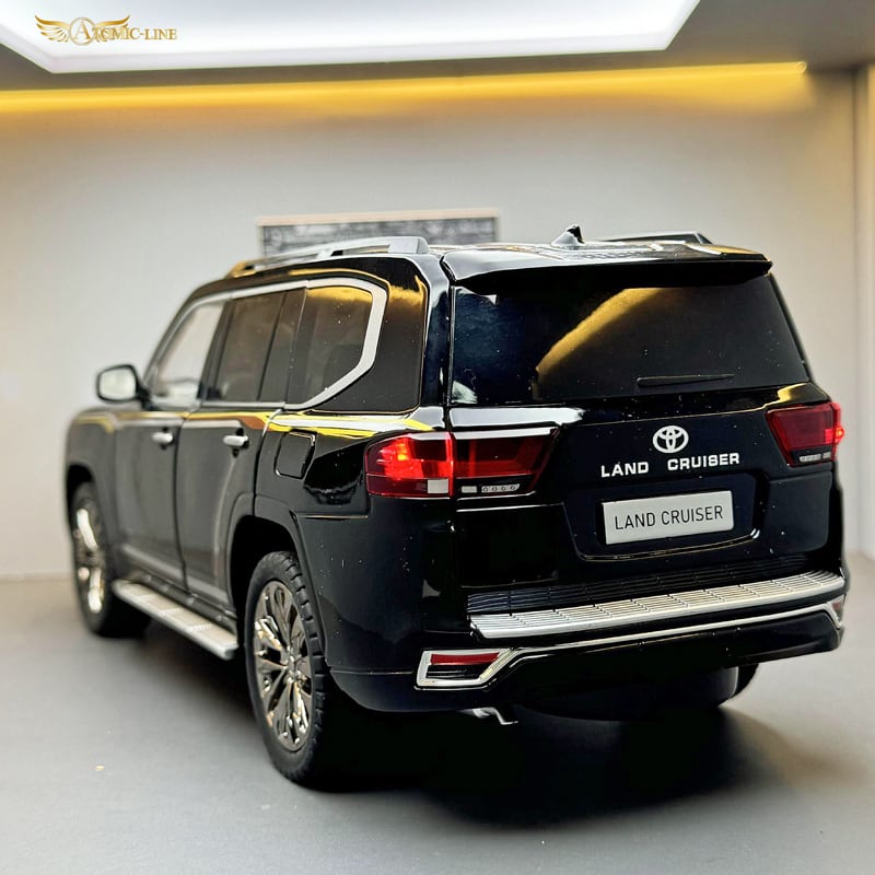 トヨタ LAND CRUISER ランドクルーザー 1/18 ミニカー 全2色