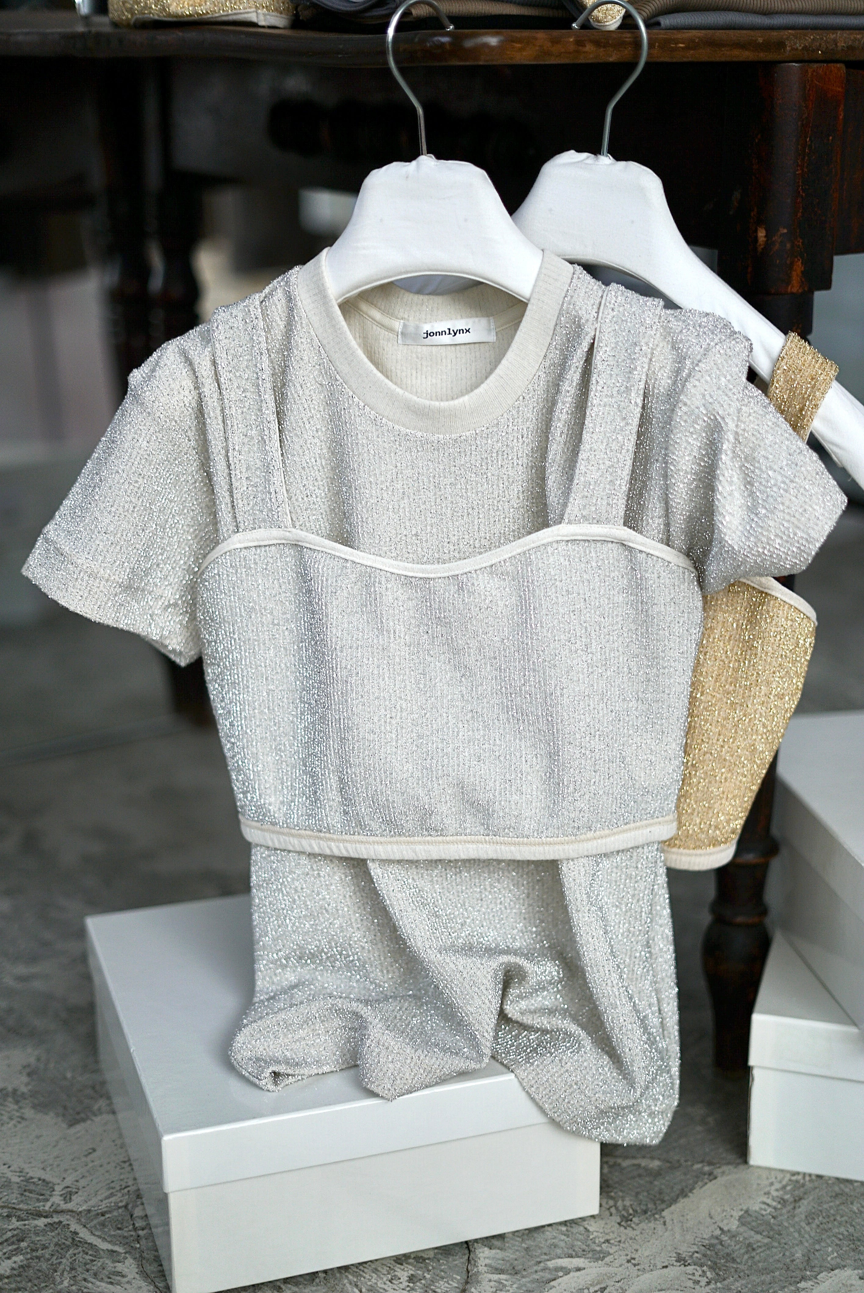 jonnlynx 新品未使用 今季 LAME TANK silver jonnlynx / lame tee (silver, gold) | JUQUI Online
