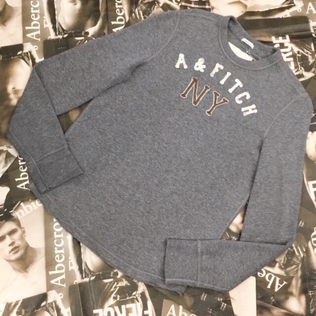 Abercrombie＆Fitch　MENS　ロンＴ　Ｓサイズ