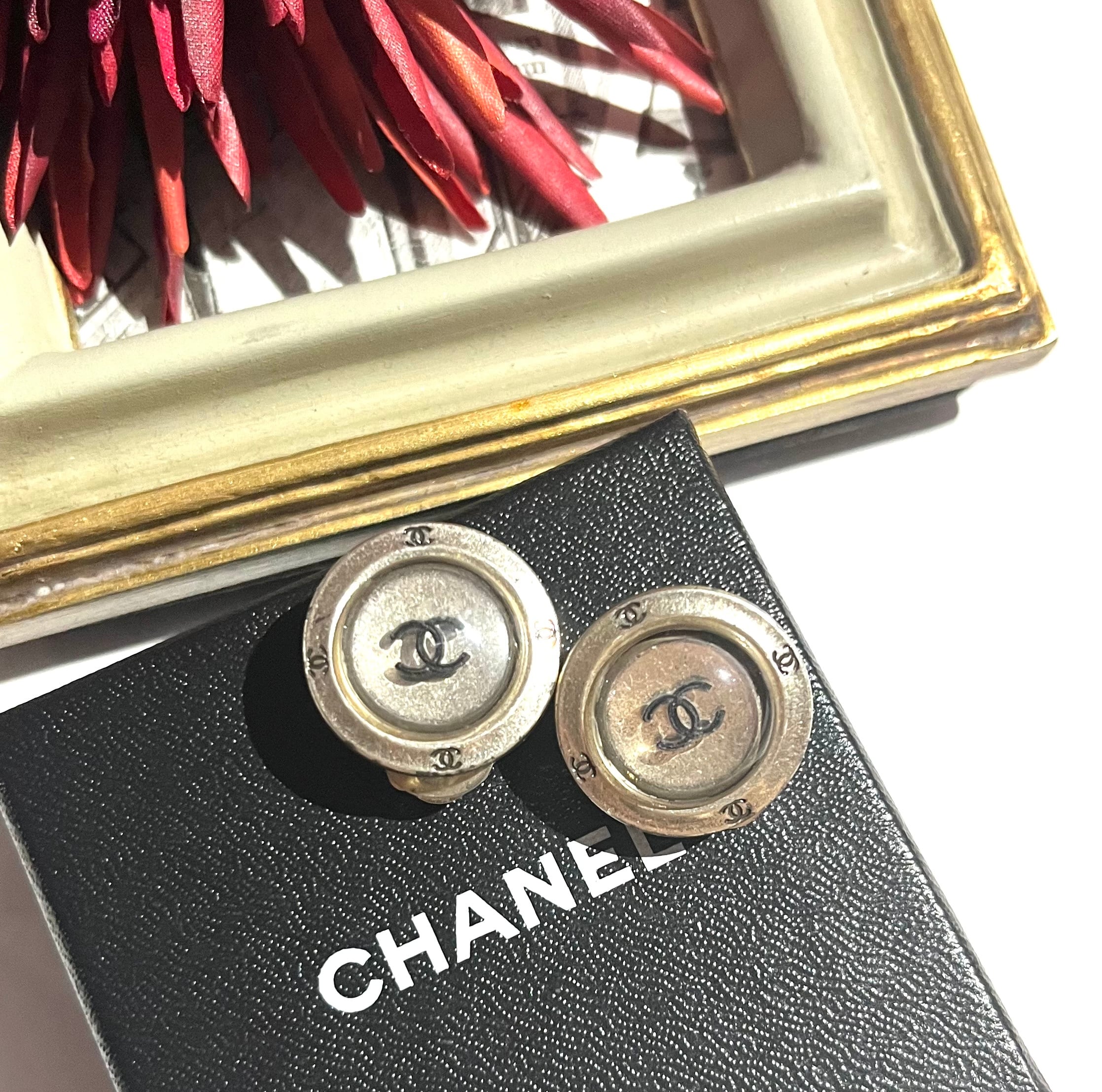 1031今だけお値下げ☆レアCHANEL クリアミラーVINTAGE イヤリング