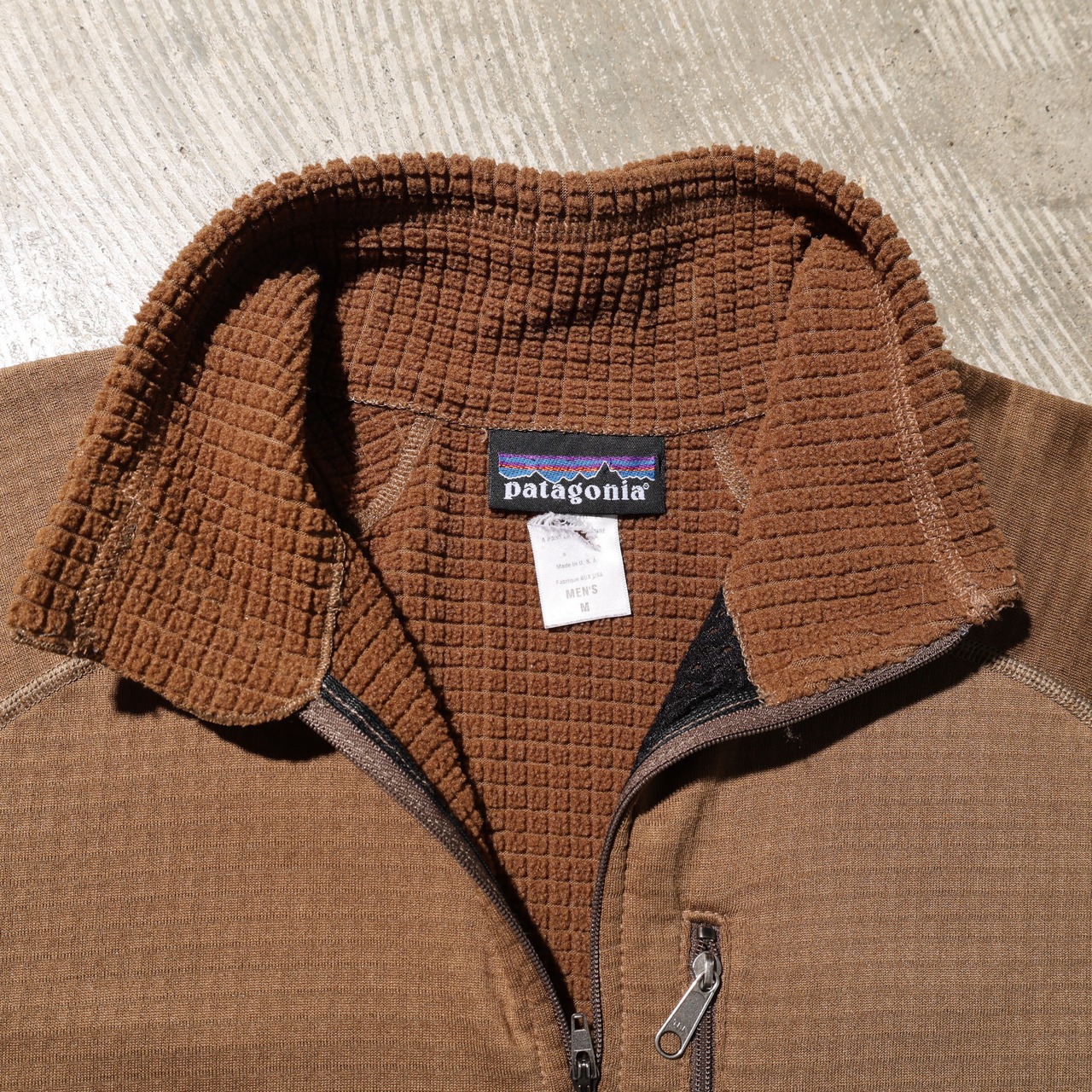 美品 M MARS Level2 Flash Pullover R1 09年 USA Patagonia レギュレーター COY コヨーテブラウン