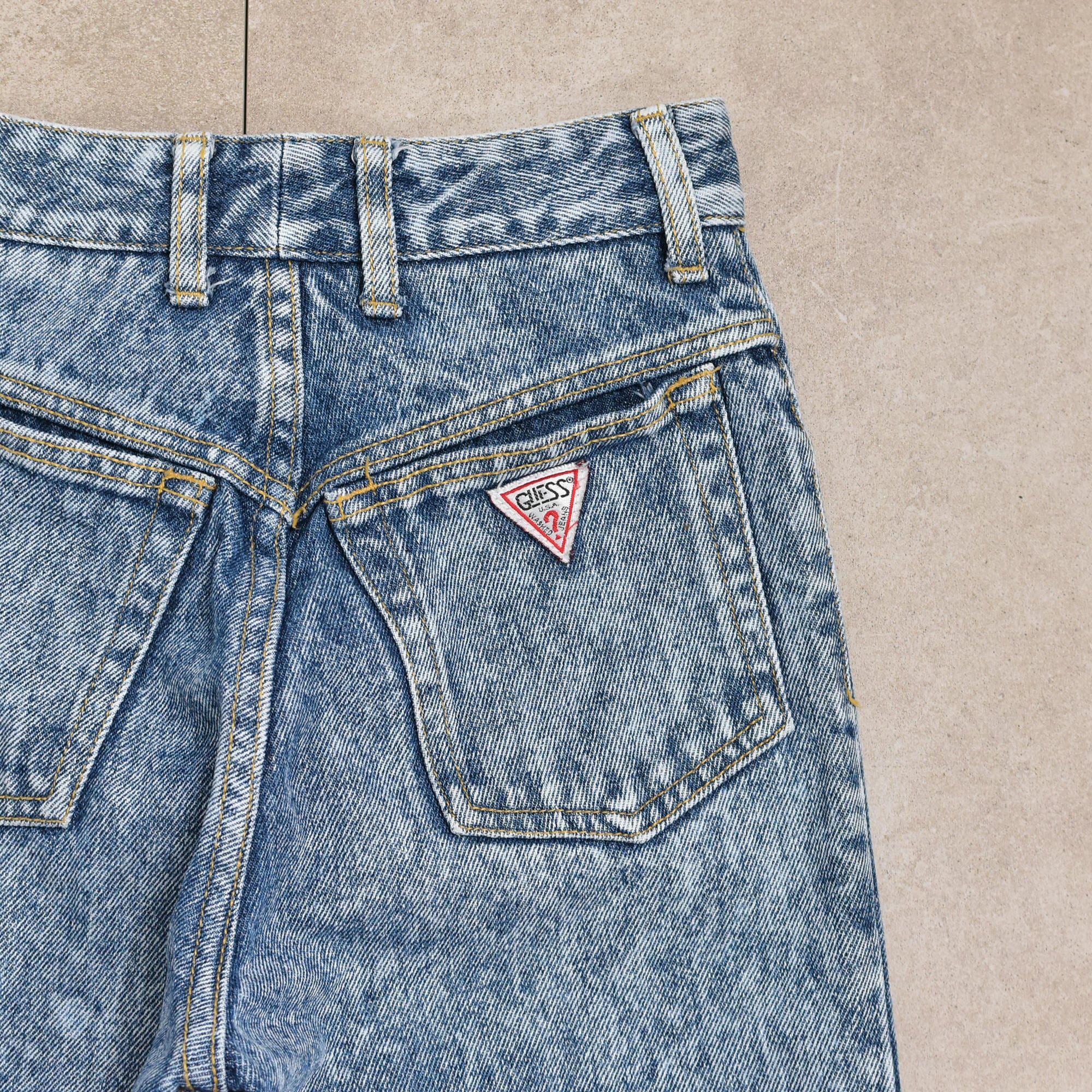 90s USA GUESS JEANS chemical wash denim pants | 古着屋 grin days