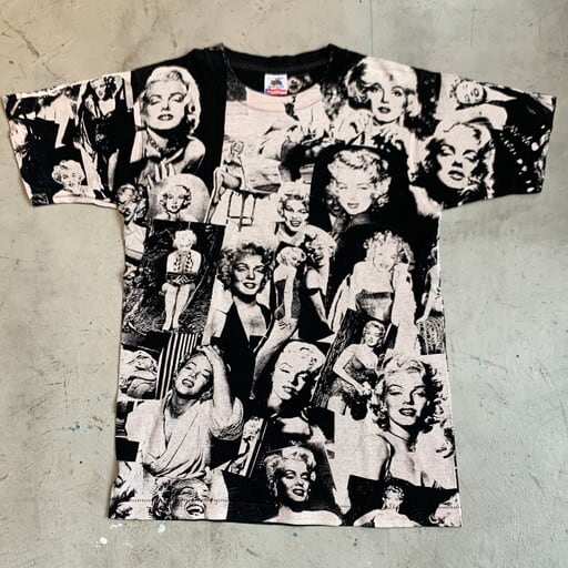 90's MARILYN MONROE マリリンモンロー 総柄プリント Tシャツ ブラック FRUIT OF THE LOOM コピーライト無し  ブートレグ Sサイズ USA製 希少 ヴィンテージ BA-1099 RM1468H | agito vintage powered by BASE