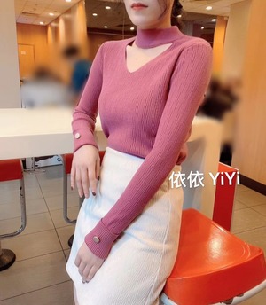 チョーカー風　ニットトップス　AJ111-D33