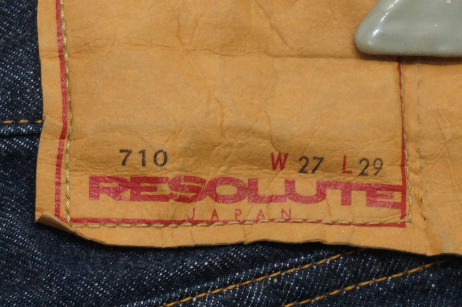 2777 RESOLUTE リゾルト 710 林 芳亨 サイン入り 2016年 W27 L29 2777 RESOLUTE リゾルト 710 林 芳亨 サイン入り 2016年 W27 L29