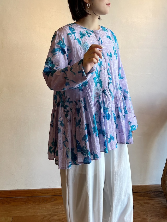 【NEW】ne Quittez pas / ドットドビー ブーケプリント スラントパネルブラウス