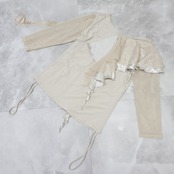 社交ダンス 衣装 トップス ブラウス ベージュ系 タカダンス TAKA DANCE ラインストーン フリル 上品 かわいい レッスン 練習 ストレッチ 伸縮 メッシュ 透け感 華やか 落ち着いた色 パーティー キラキラ