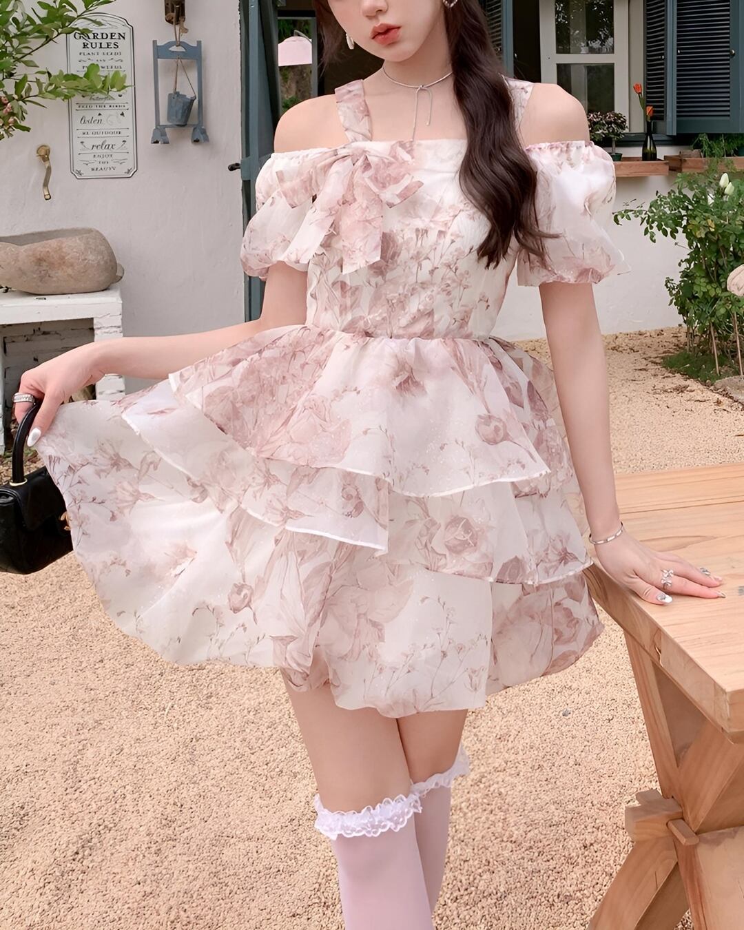 ブラウンフラワーティアードワンピース 2404028