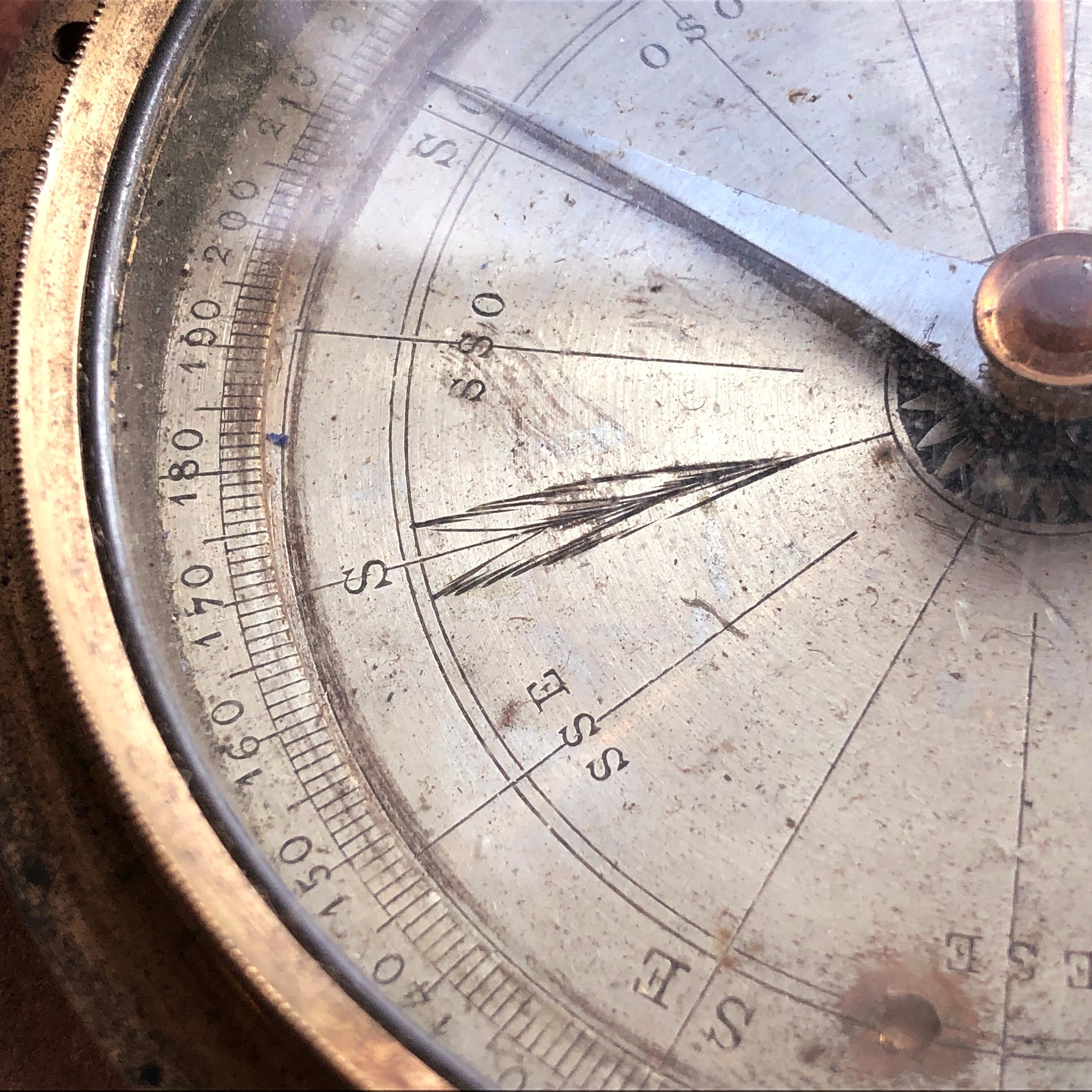 古い方位磁針 | メルキュール骨董店