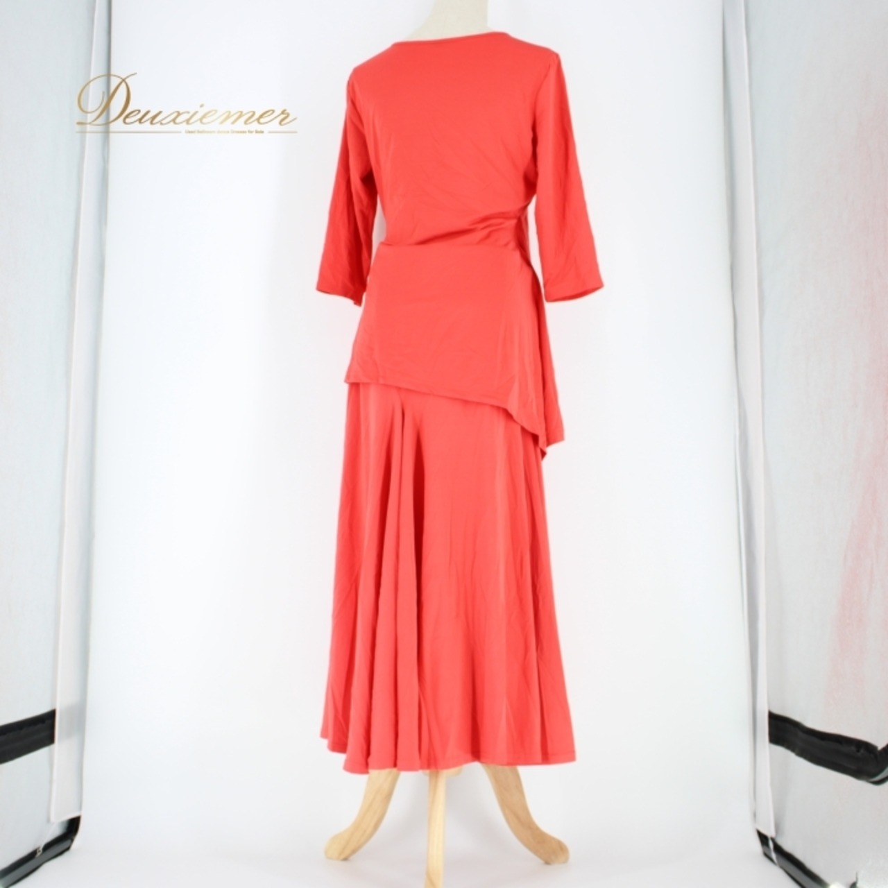 社交ダンス 衣装 スタンダード 上下セット ツーピース レッスンウェア パーティ衣装 レッド系 オレンジ系 A vivare アビバーレ 無地 シンプル 派手 赤 バーミリオン ウエストゴム 伸縮性あり L LL 総丈 約74cm 約78.5cm 平置き実測 ポリエステル ポリウレタン イベント衣装 ダンス衣装 ショッピング 衣装セット カジュアル 体型カバー お揃い コーデ 着心地良好 普段使い ビビッドカラー オレンジ系ピンク系