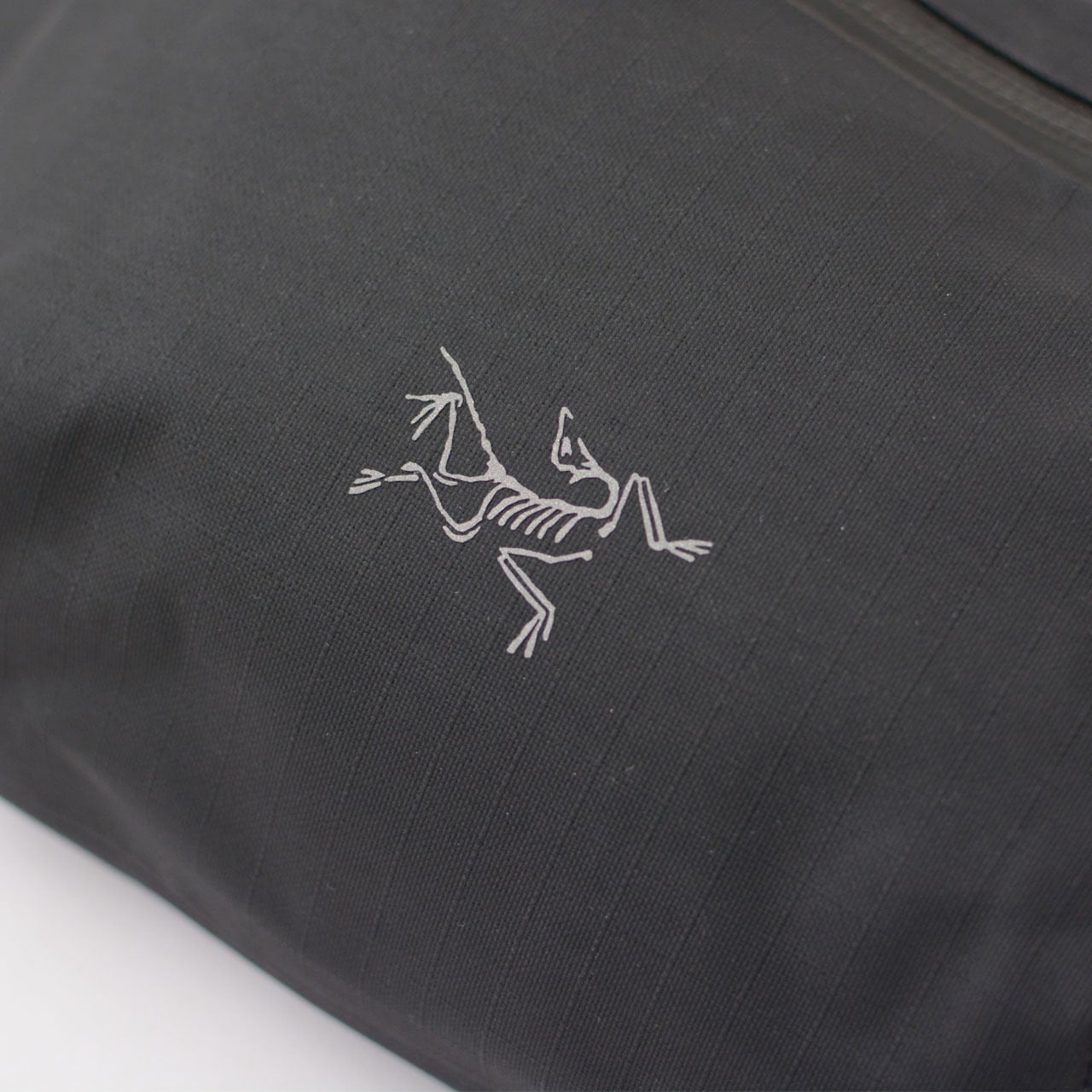 ARC'TERYX [アークテリクス正規代理店] Granville Crossbody Bag