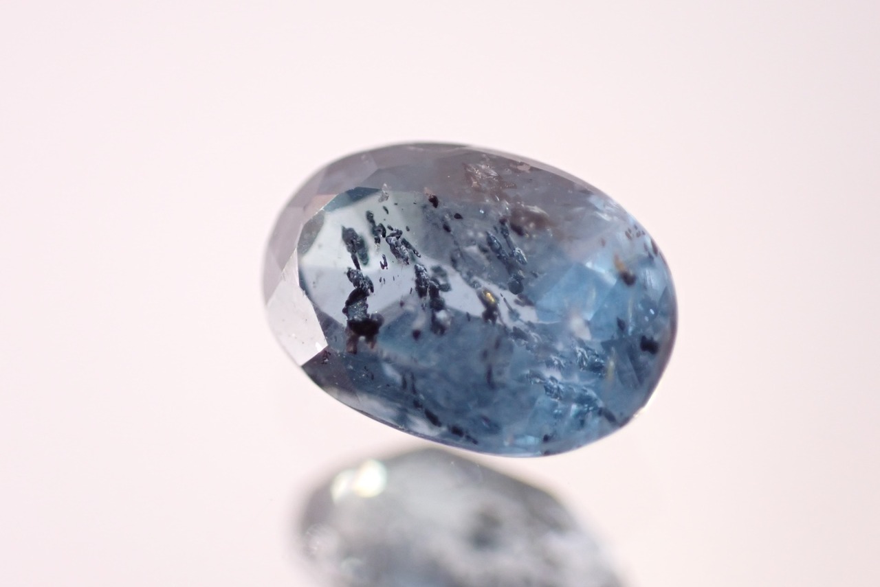 インディゴカイヤナイト　0.71ct　[D3-262]