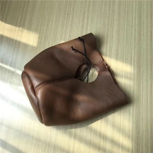 Vカットバケットバッグ