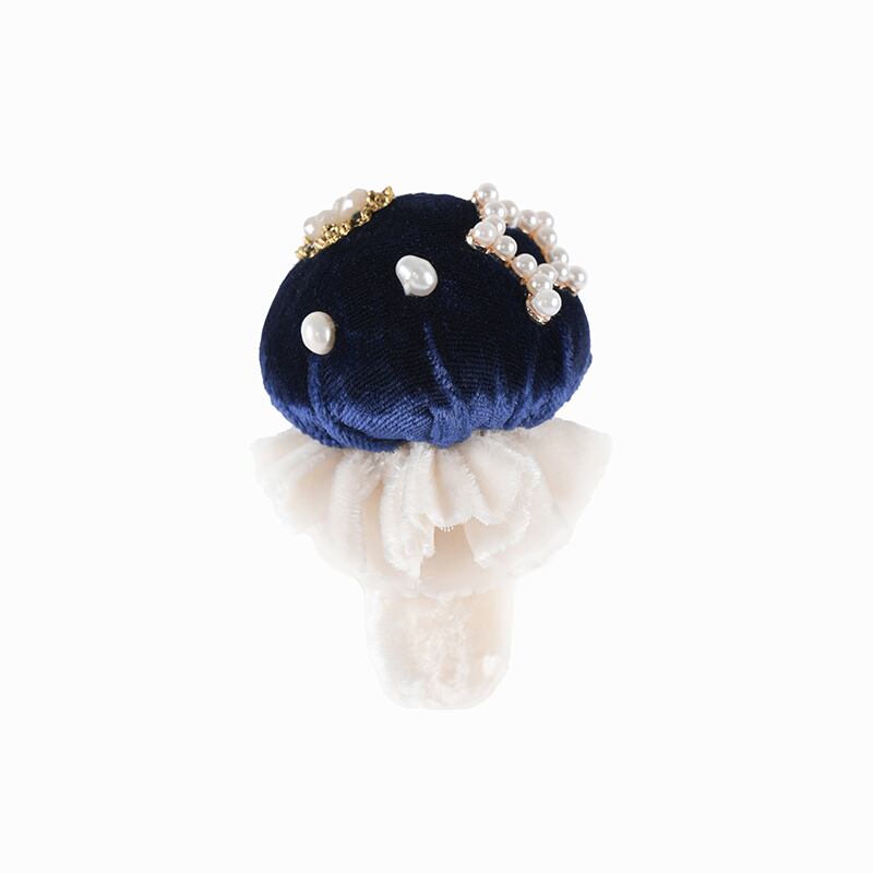 魔女の庭 きのこブローチ | HoshibakoWorks