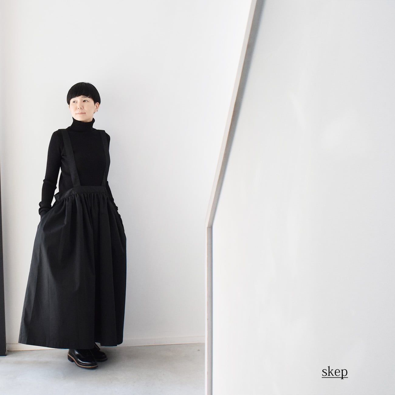 skep　スケップ　ギャザージャンパースカート：黒 ギャザージャンパースカート：黒［SK03JSBK］ | skep-online shop