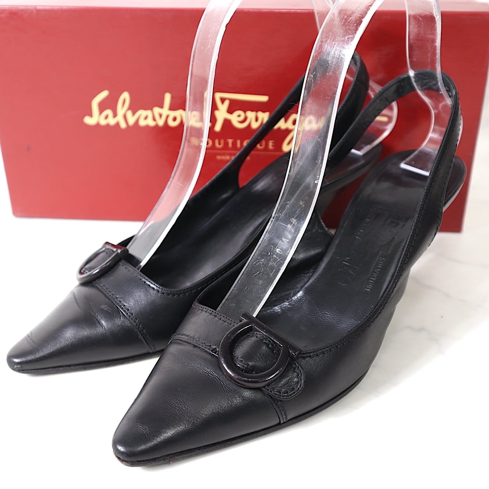 美品 サルバトーレフェラガモ Salvatore Ferragamo レザー パンプス 箱 ...