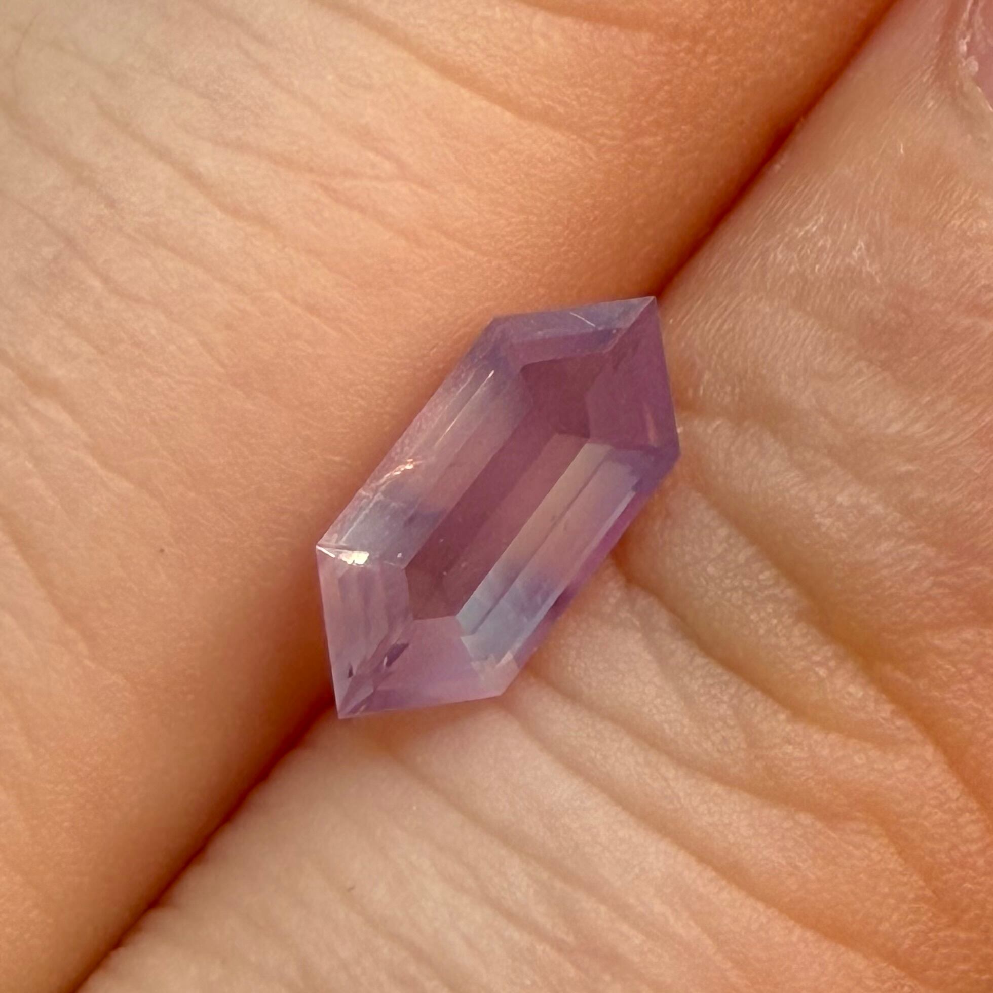 シルキーパーティカラーなサファイア