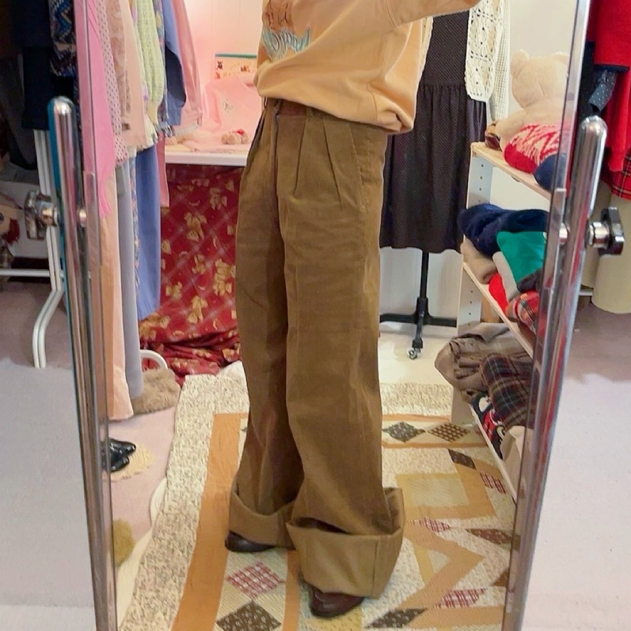 brown corduroy wide pants