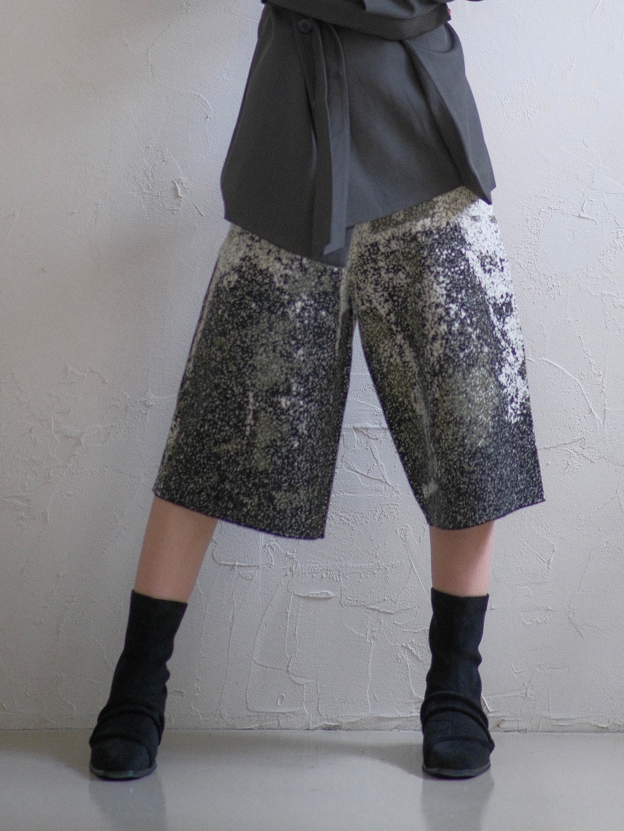 Nuance Jacquard Half Knit Pants / WHITE BLACK - 1