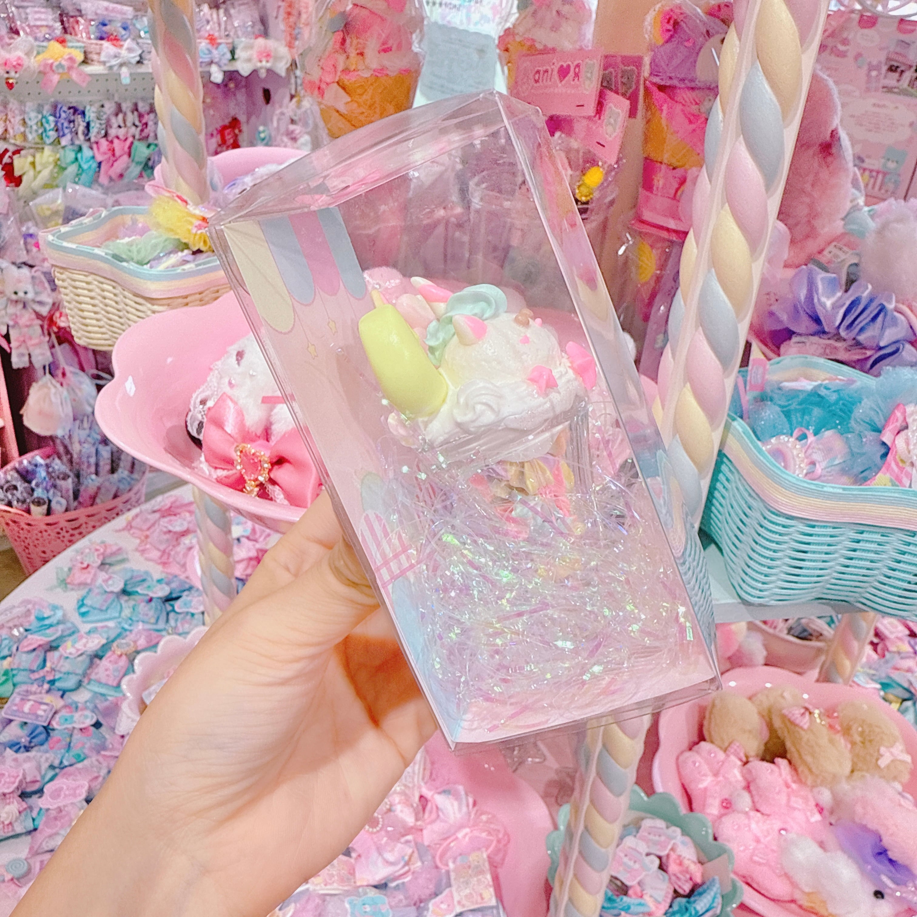 【H6】18-4ユニコーンメレンゲパフェ(月)