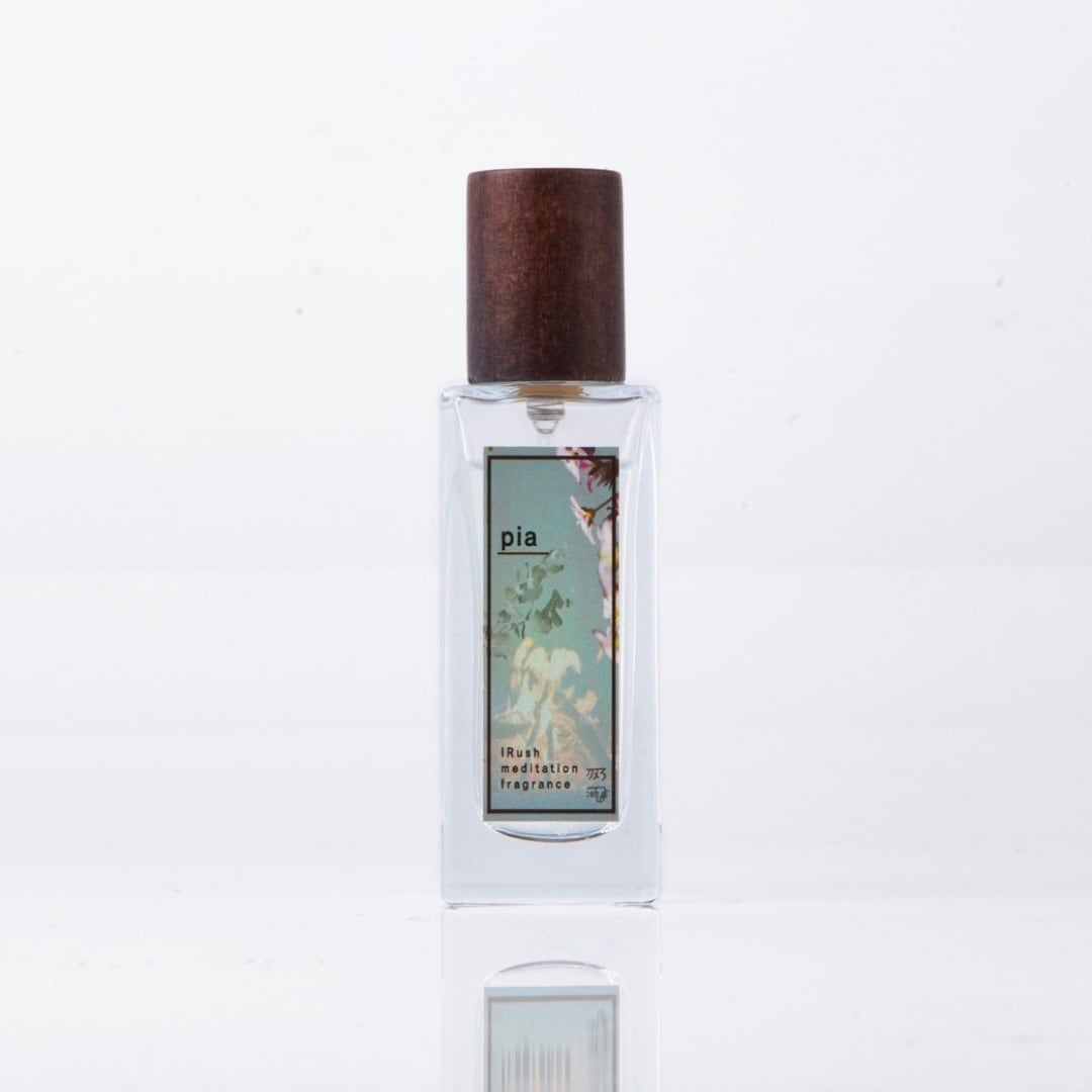 - pia ピア -　唯一無二のメディテーション フレグランス  30ml