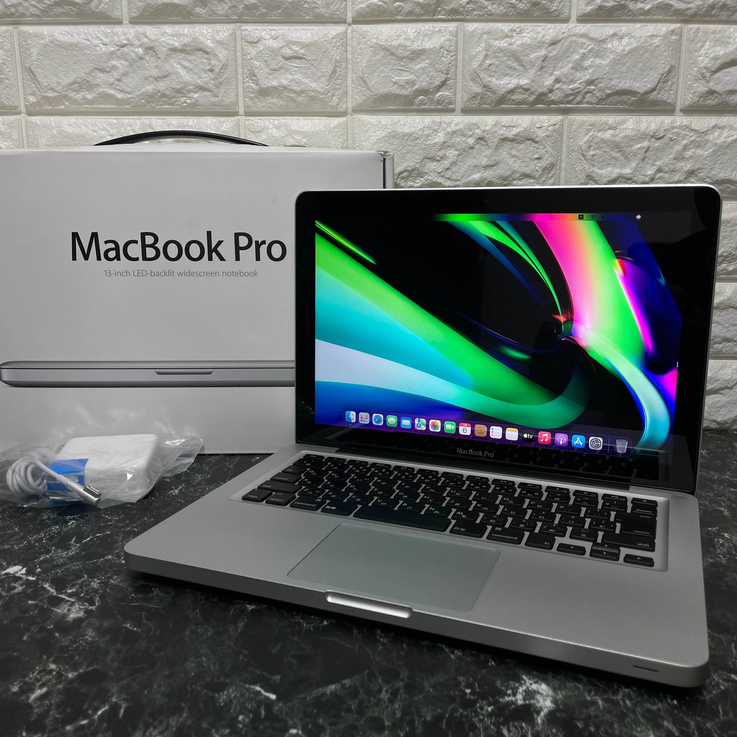 MacBook Pro Corei7 最新 os対応