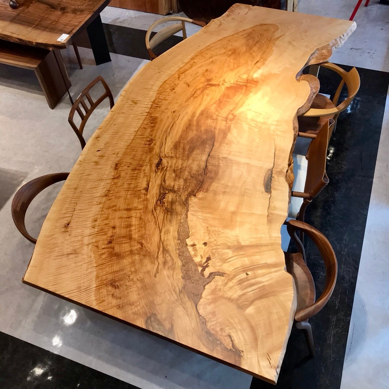 100万円以上 | 千年家具 - 一枚板 テーブル専門店