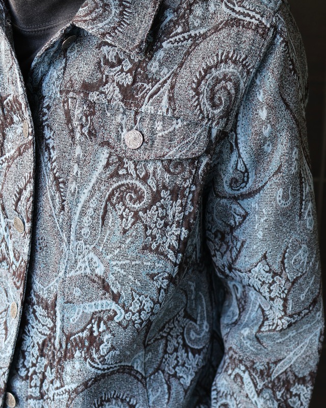 Paisley pattern short length jacket