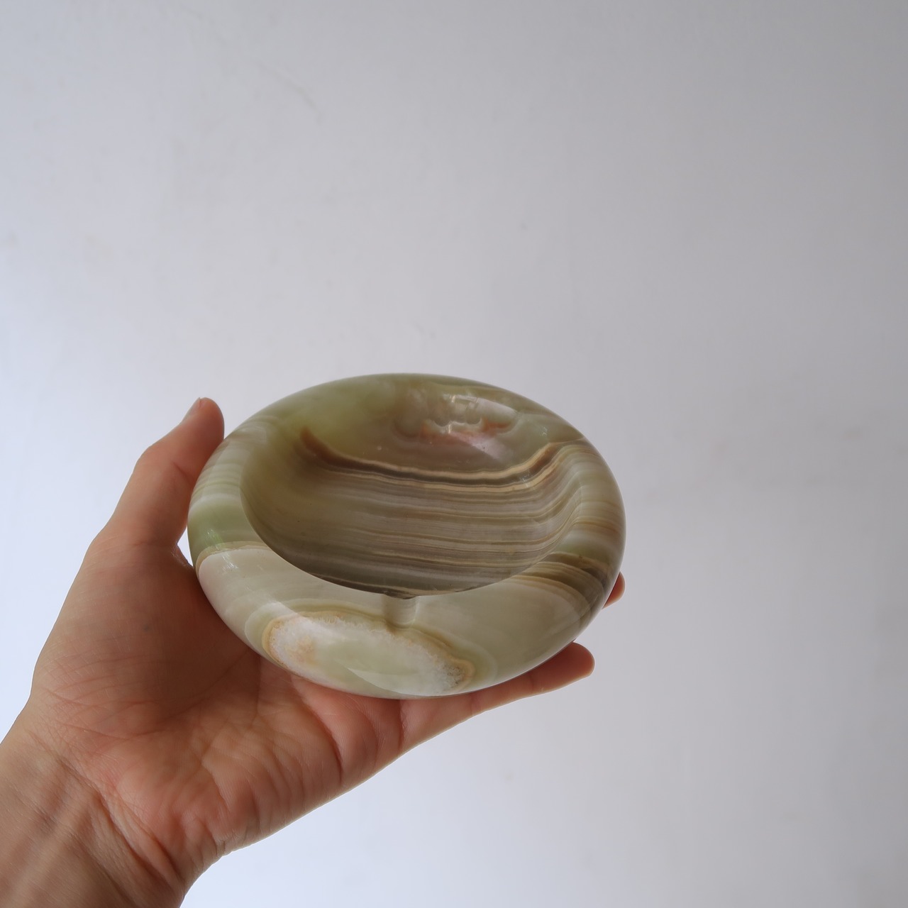 グリーンホワイトストライプのジュエリートレイb