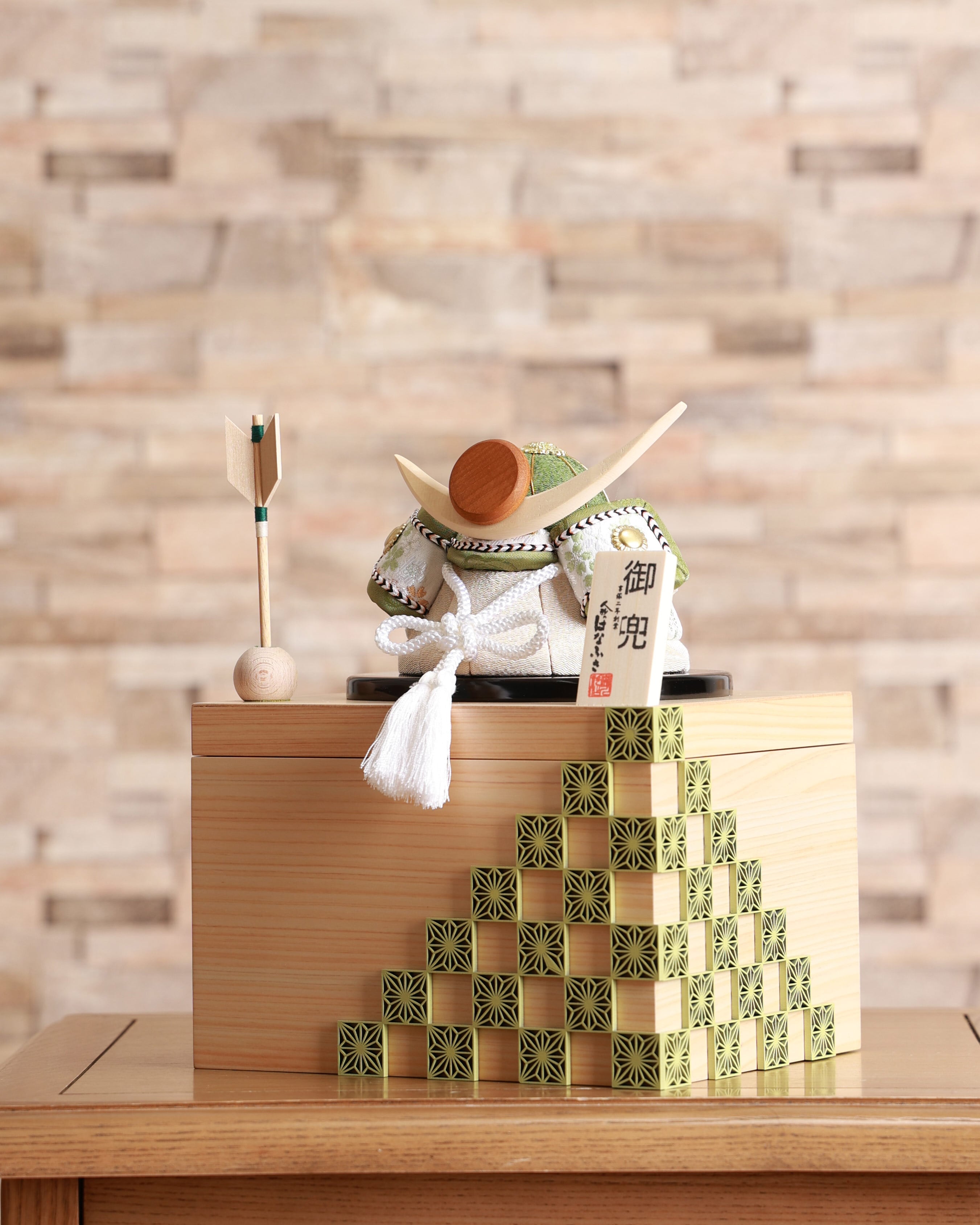 五月人形|CUBE 緑|木目込み|収納飾り