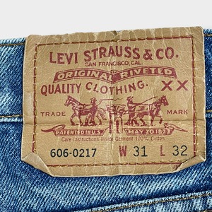 【LEVI'S】606 デニム ジーパン ジーンズ ヒゲ アタリ 蜂の巣 色落ち .W31 L32 スリム タイト スキニー 細身 パンクス ラモーンズ リーバイス US古着