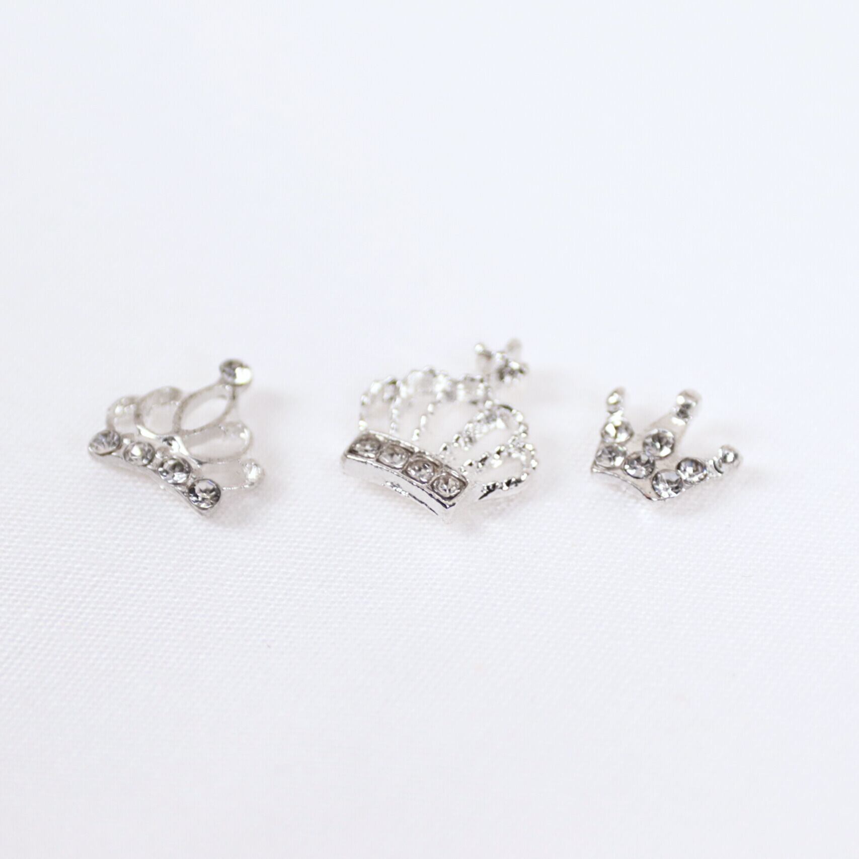 王冠 パーツ 金属 ビジュー イミテーション 02000168 シルバー ネイル
