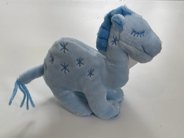 ドバイ産イギリス人デザイナー作ラクダのぬいぐるみ(小)15CM