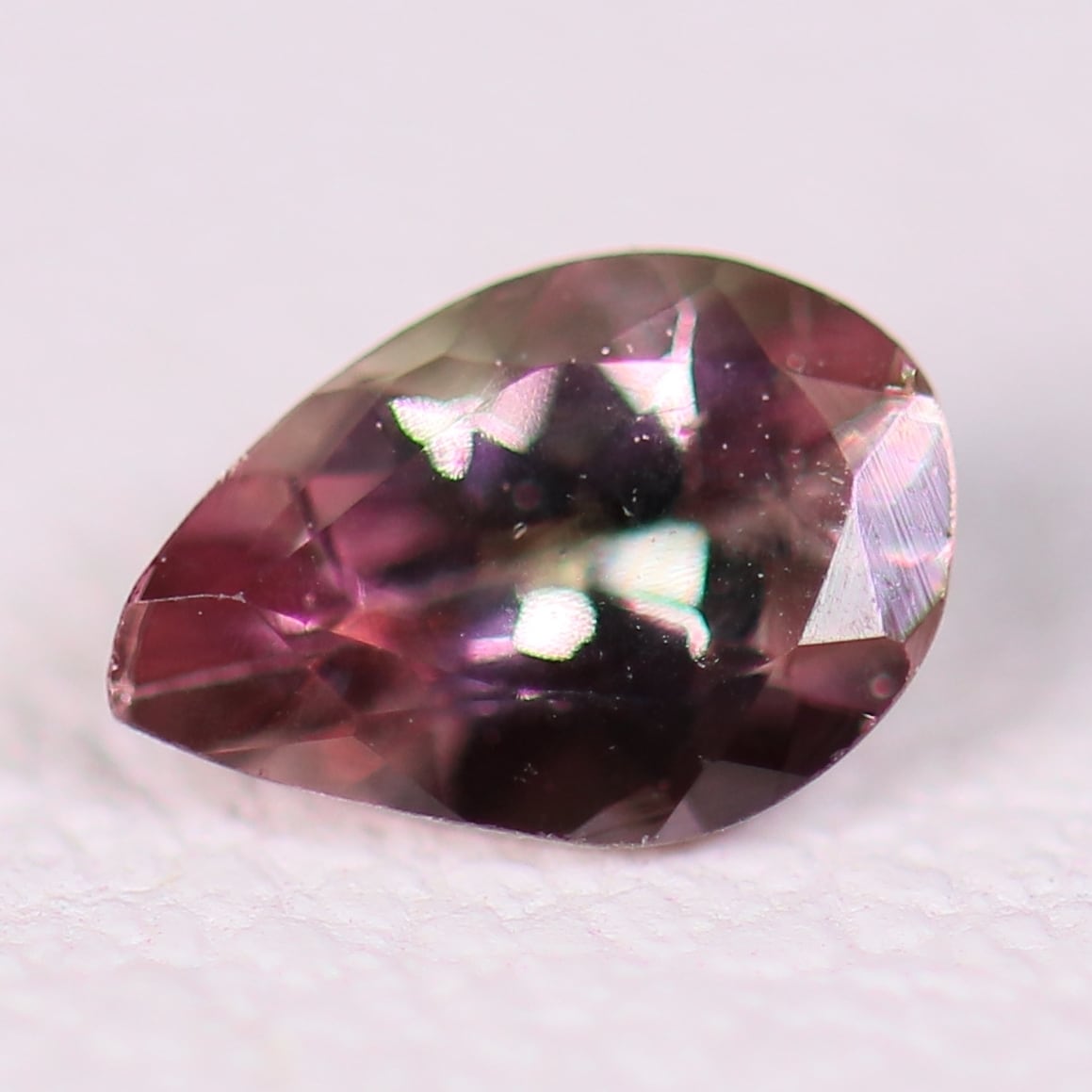 3『天然ユークレース』1.03ct ジンバブエ産 原石 鉱物 鉱石標本