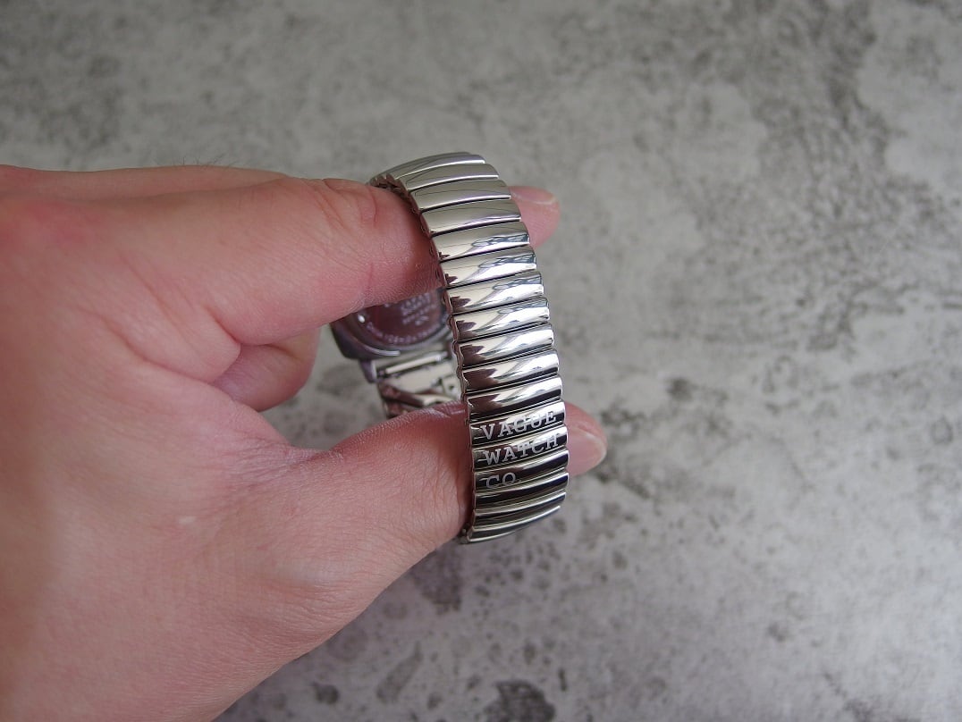 VAGUE WATCH / ヴァーグウォッチ】Coussin Early Extension Men's 32mm