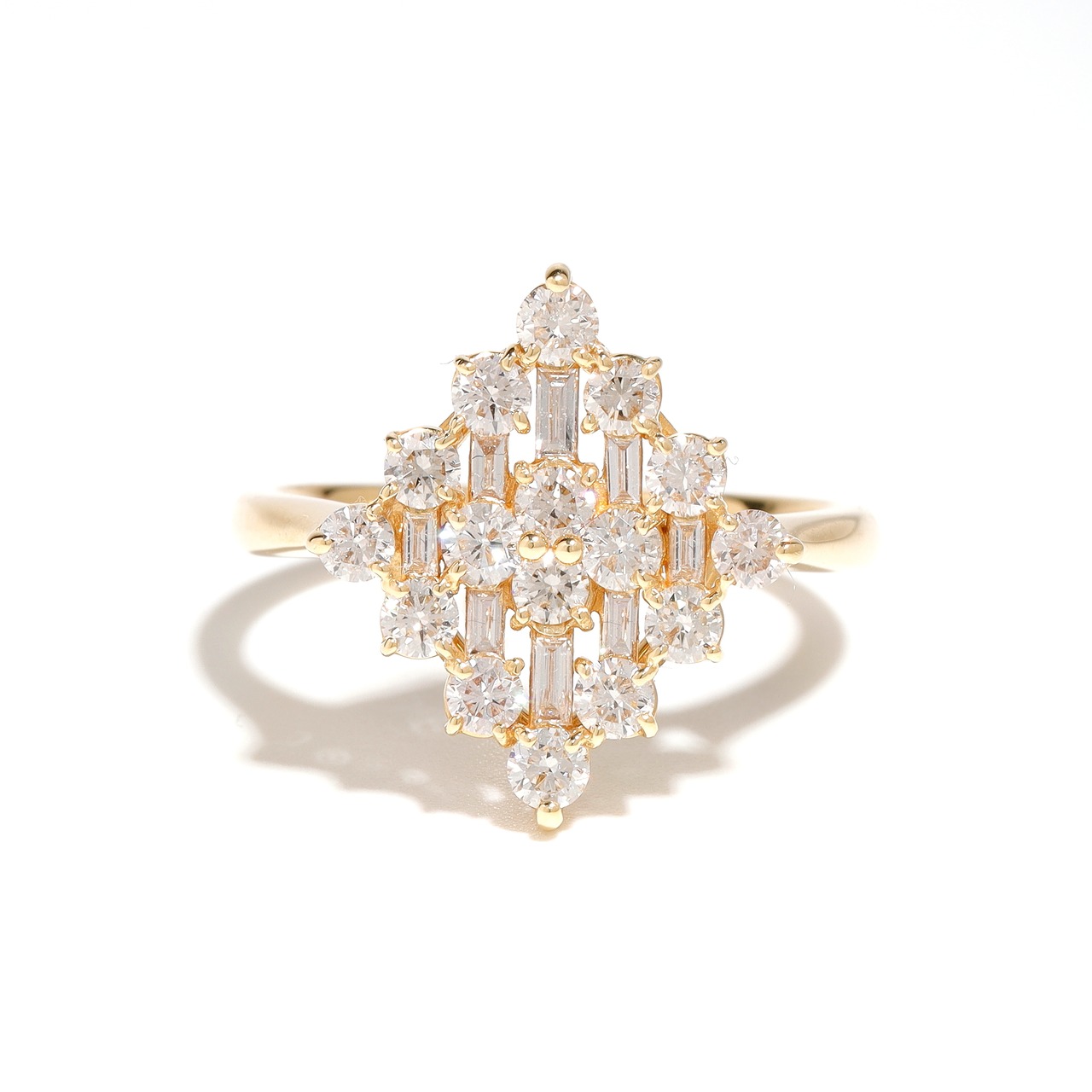 ダイヤモンド デザインリング K18 / 1.000ct