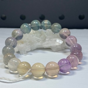 A67.変わった色合いグラデーションフローライト・ブレスレット