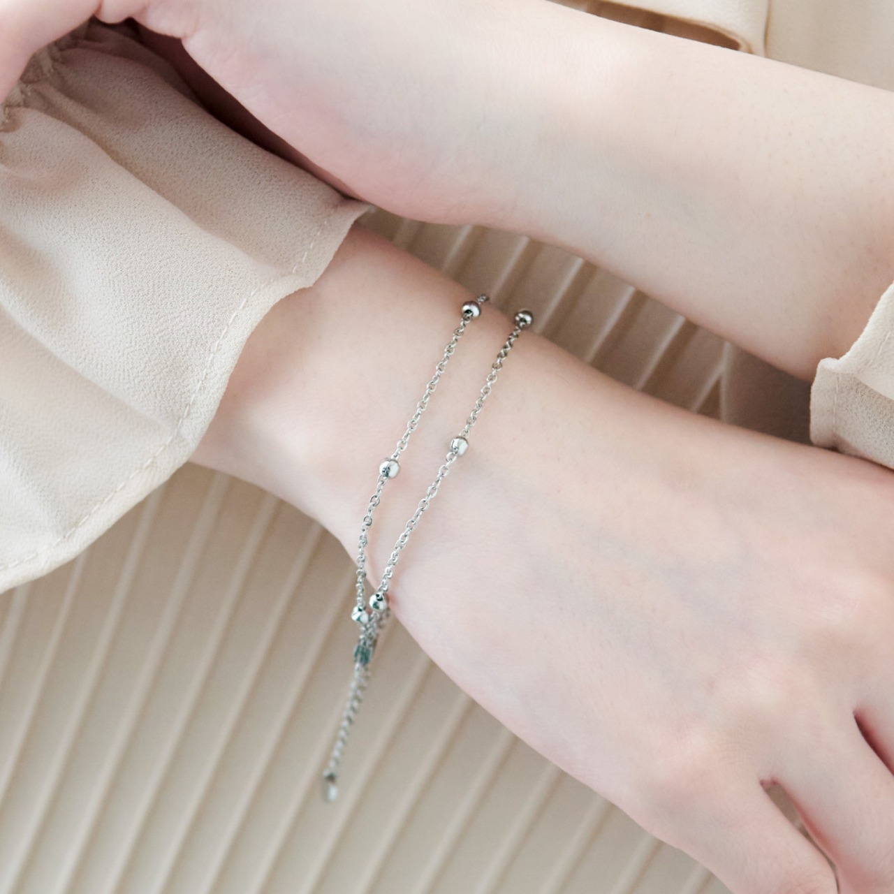 DOT BALL BRACELET