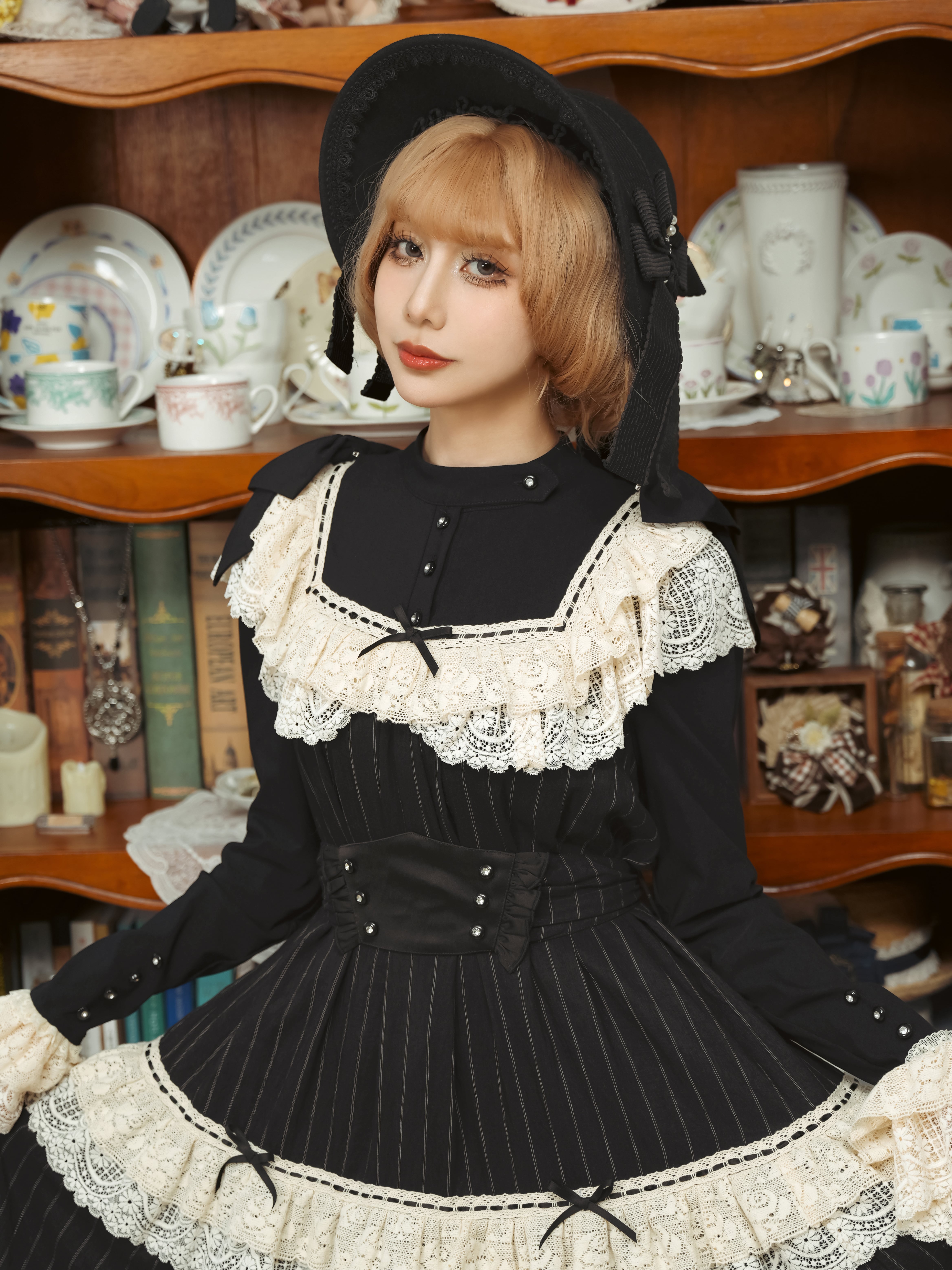 ホワイトナイツ ジェネオロジーワンピース | HoshibakoWorks