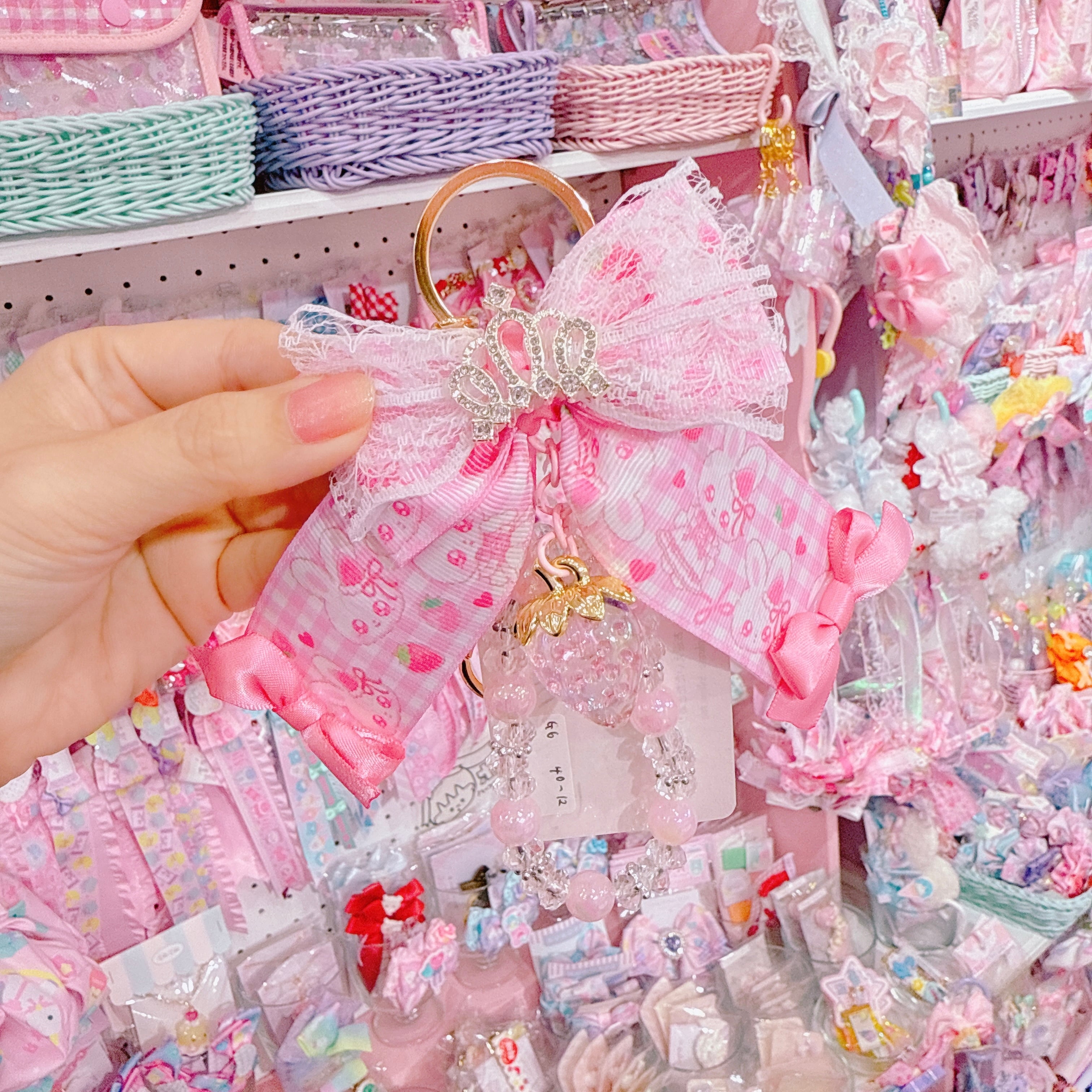 【G6】40-12キラキラいちごキーホルダー