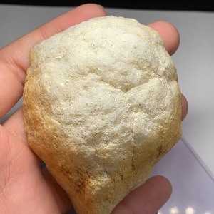 フローライトハリネズミの隠れ家・モロッコ産ジオード