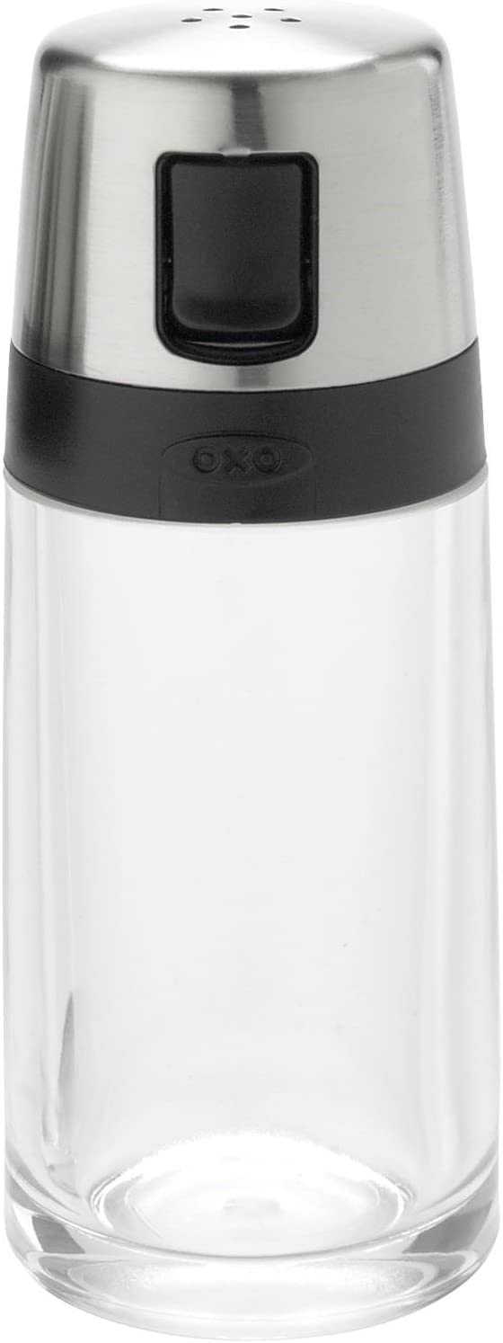 【人気】OXO オクソー ソルト&ペッパー シェーカー 塩胡椒 調味料入れ 片手で操作 詰まりにくい シンプル デザイン
