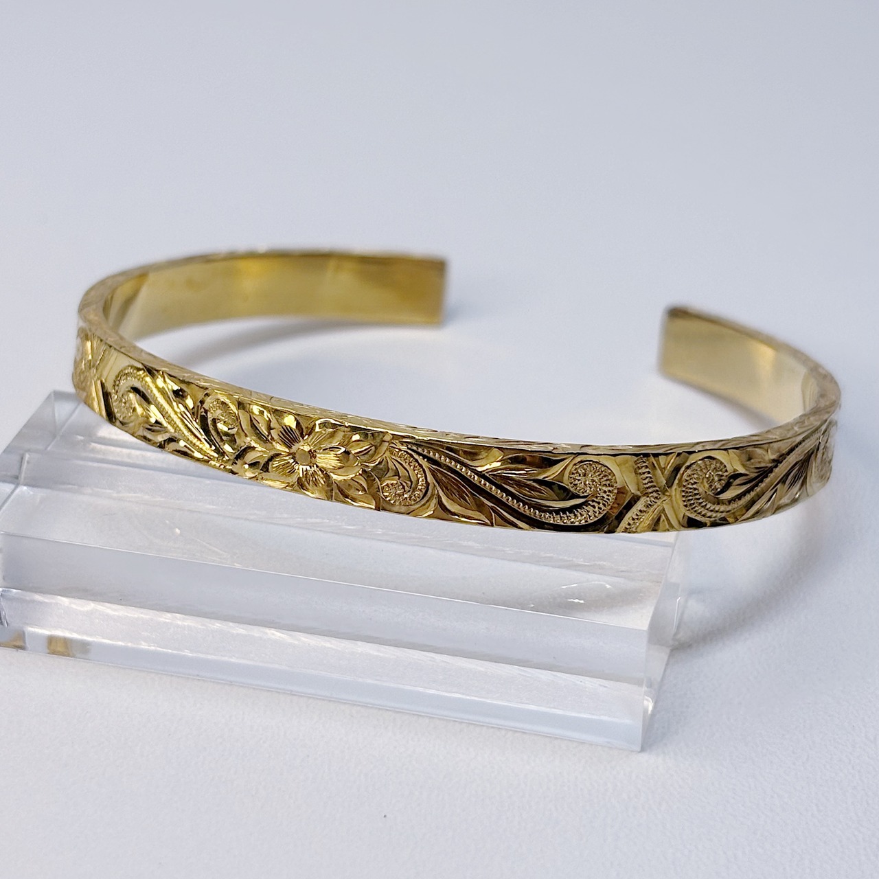 ヘビーウェイトロイヤルハワイアンバングル(M/Gold)